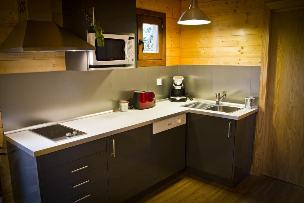 Apartamentos El Bosquet サン・クガ・デル・バリェス 部屋 写真
