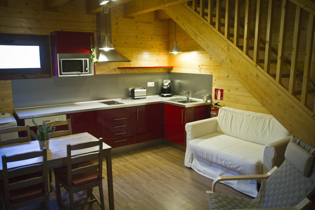 Apartamentos El Bosquet サン・クガ・デル・バリェス 部屋 写真