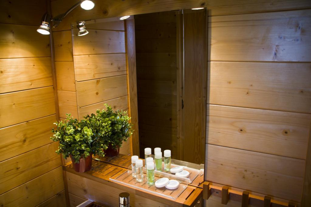 Apartamentos El Bosquet サン・クガ・デル・バリェス エクステリア 写真